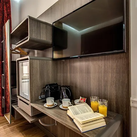 Konukevi La Foresteria Luxury Roma